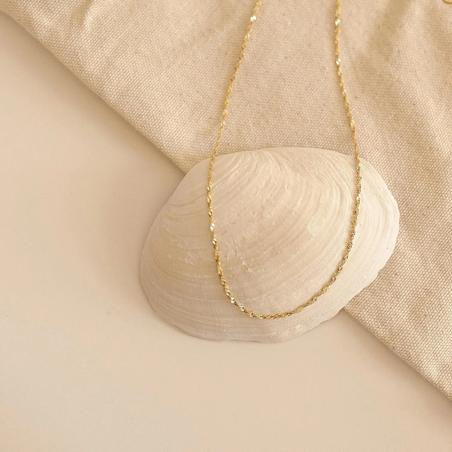 BAYLAY Gold Chain Necklace for Women - 18K Gold Plated Necklace Chain Dainty Gold Necklace for Women Gold Jewelry Gifts Size 16/18/20/22/24/26 Inch   2" Extender